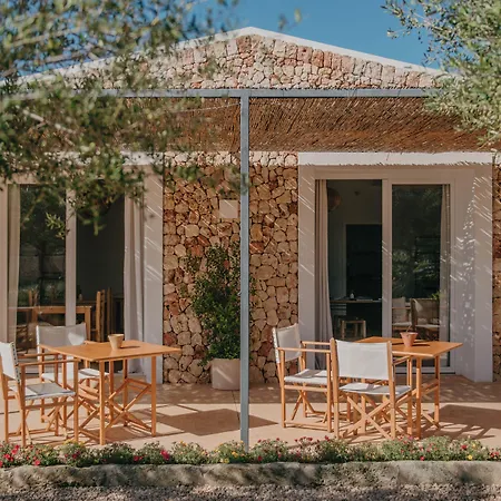 Ses Talaies ファームステイ *